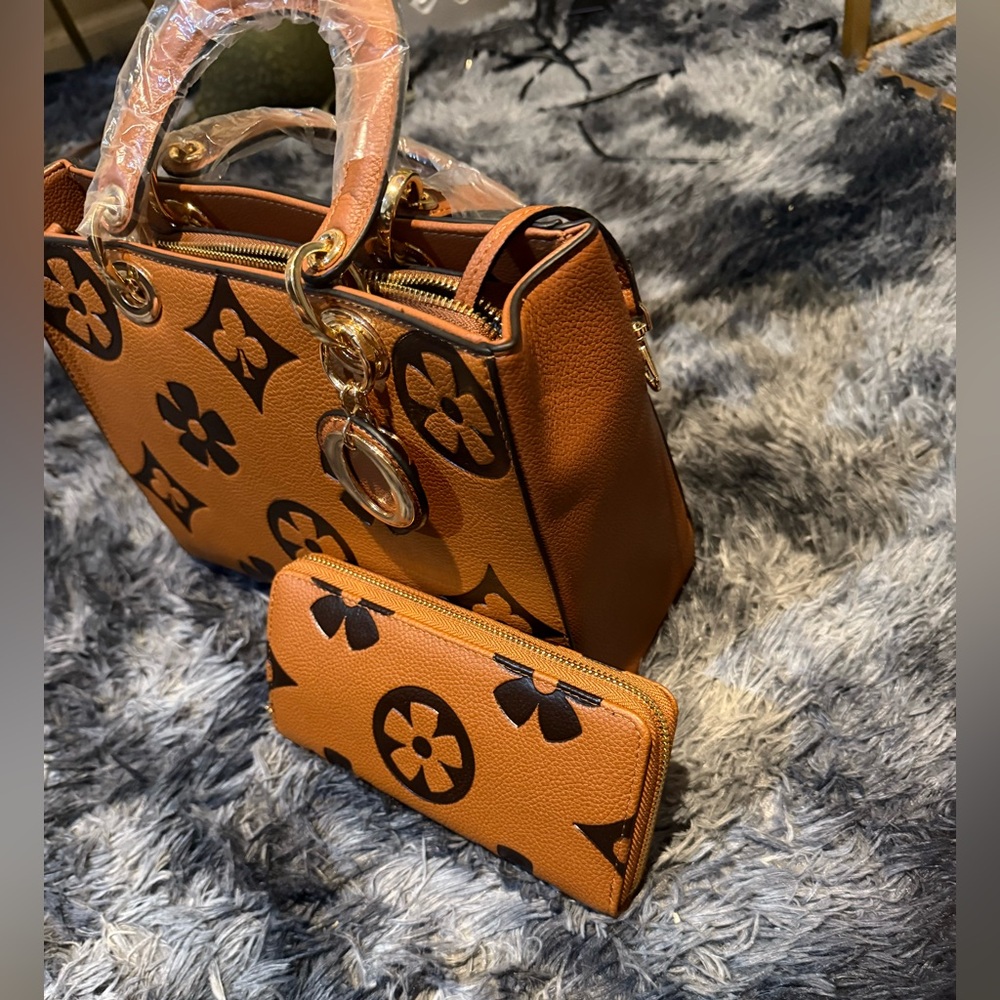 Boss Babe Monogram Bag Set – Purse + Wallet - Picture 4 of 10